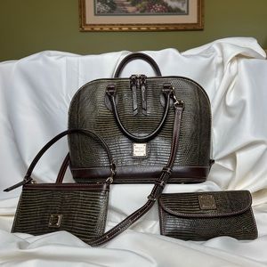 Dooney & Bourke Embossed Lizard Zip Purse Set - Authentic